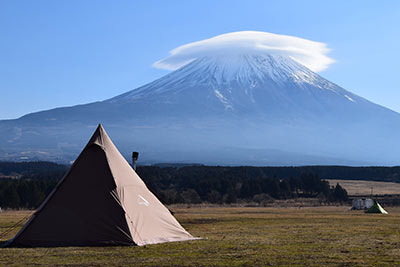 絶景富士と天幕